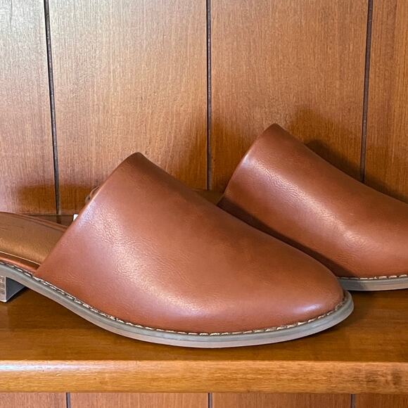 NWT Universal Thread Size 8 1/2 Brown Mule Slide with Memory Foam - Picture 1 of 4